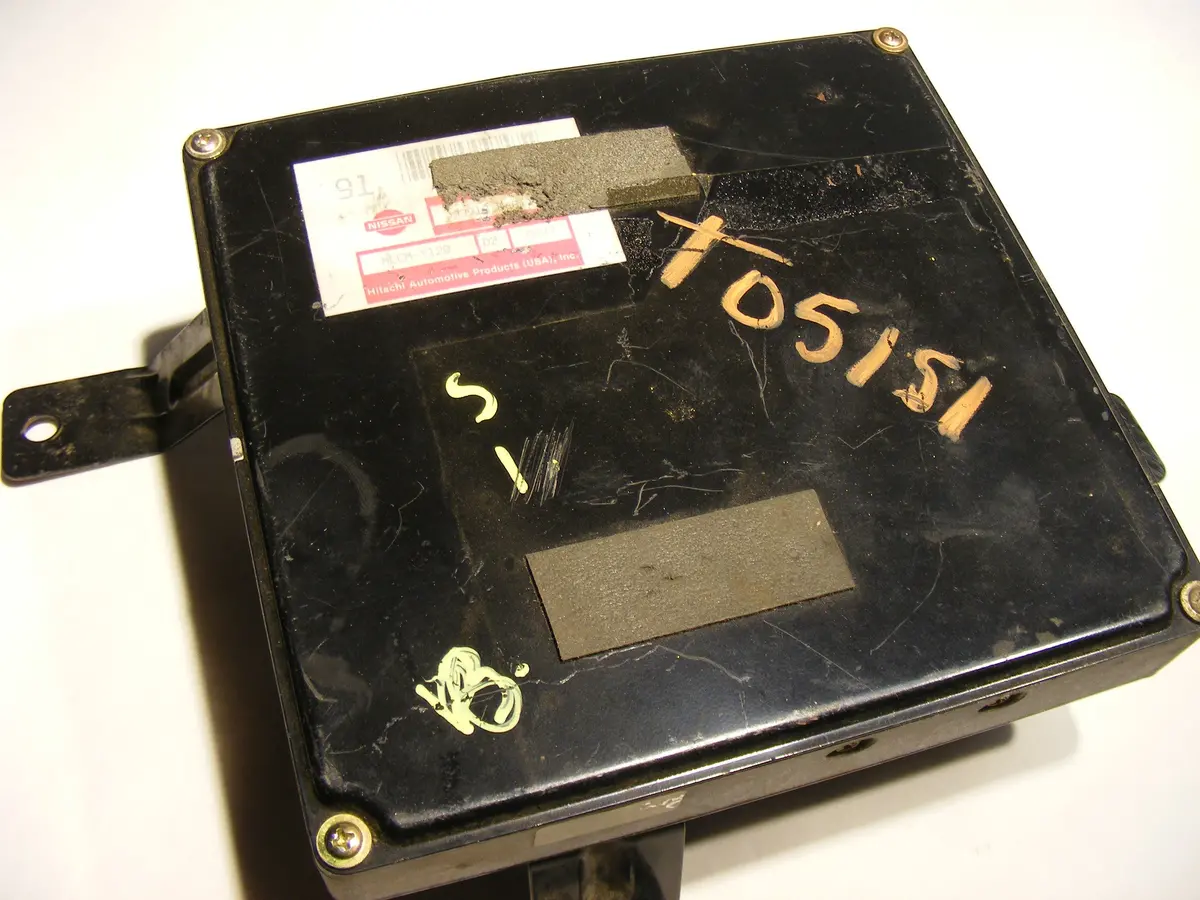 90 91 Nissan Pickup 4Cyl 4X2 Mt Engine Computer Ecu Ecm Mecm-T120 1