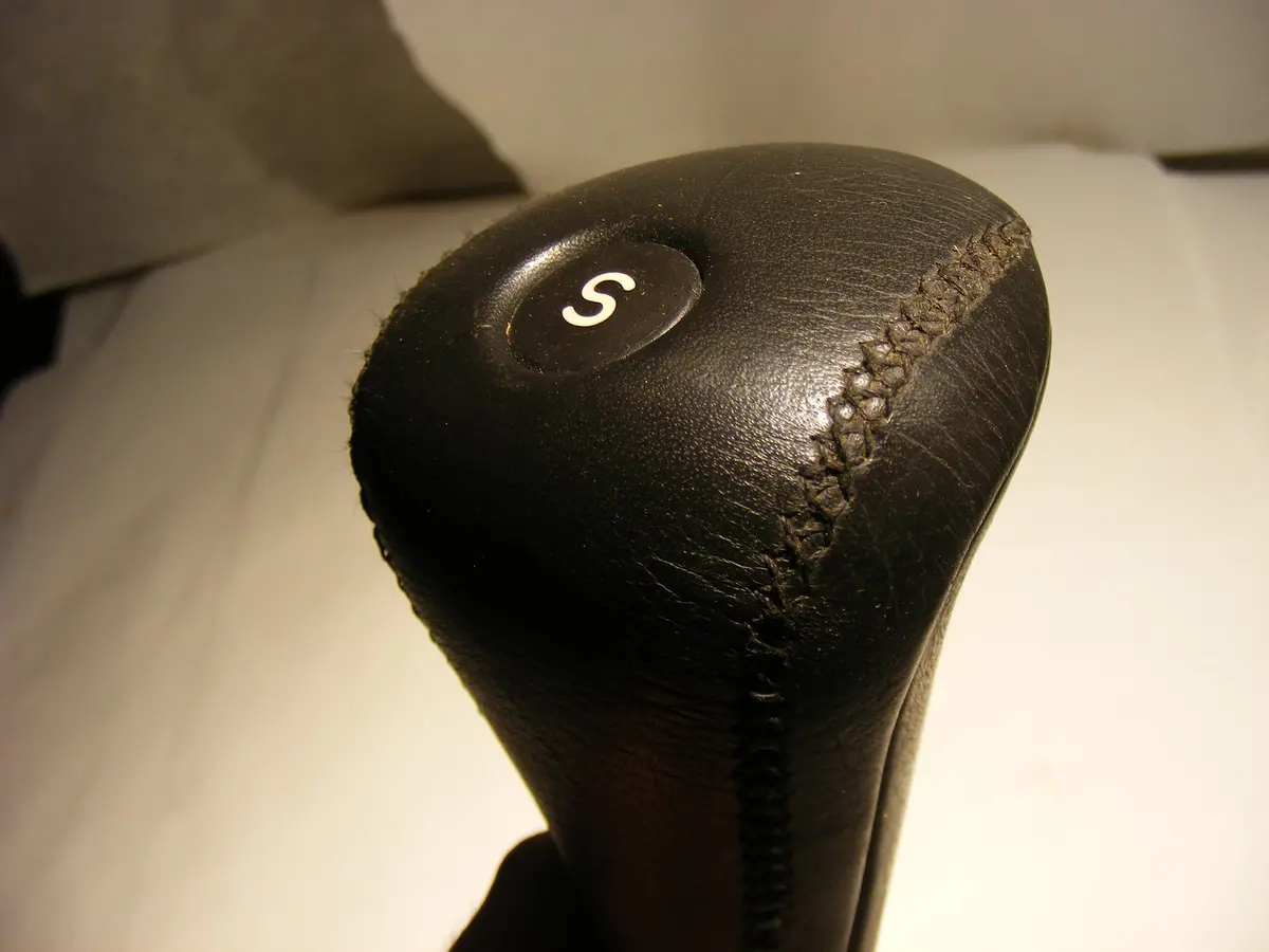 Saab 9-5 9-3 Automatic Leather Shift Handle With Sport Button 4580692 4579454 - Very Nice! 1