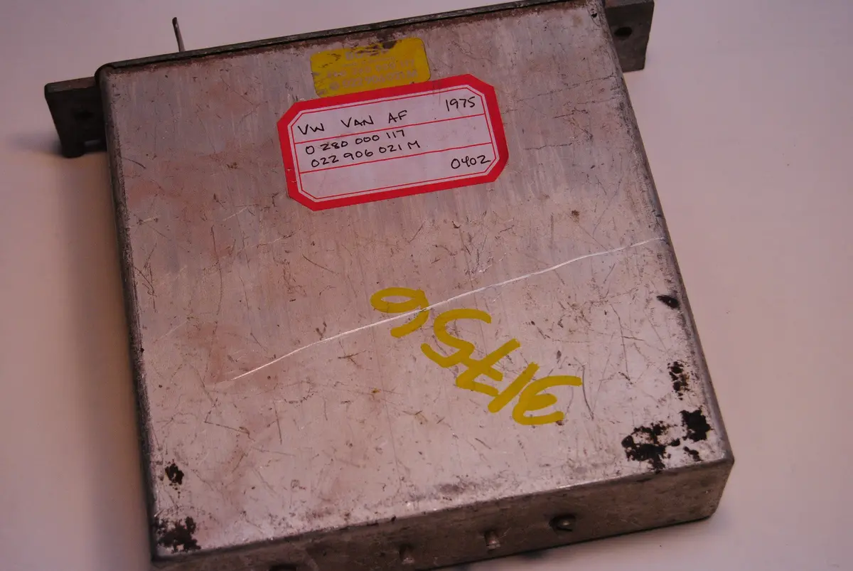 Vw Volkswagen Bus Transporter Ecu Ecm Bosch Computer 1975 Cal Emission At 0280000117 022906021M 1