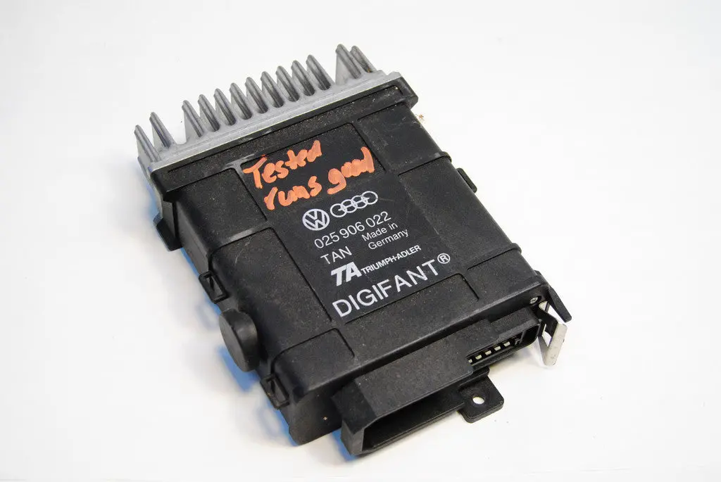 Vw 86-87 Volkswagen Vanagon T3 Computer Engine Ecu Ecm Pcm Control Unit 025906022 Triumph Adler Digifant 1
