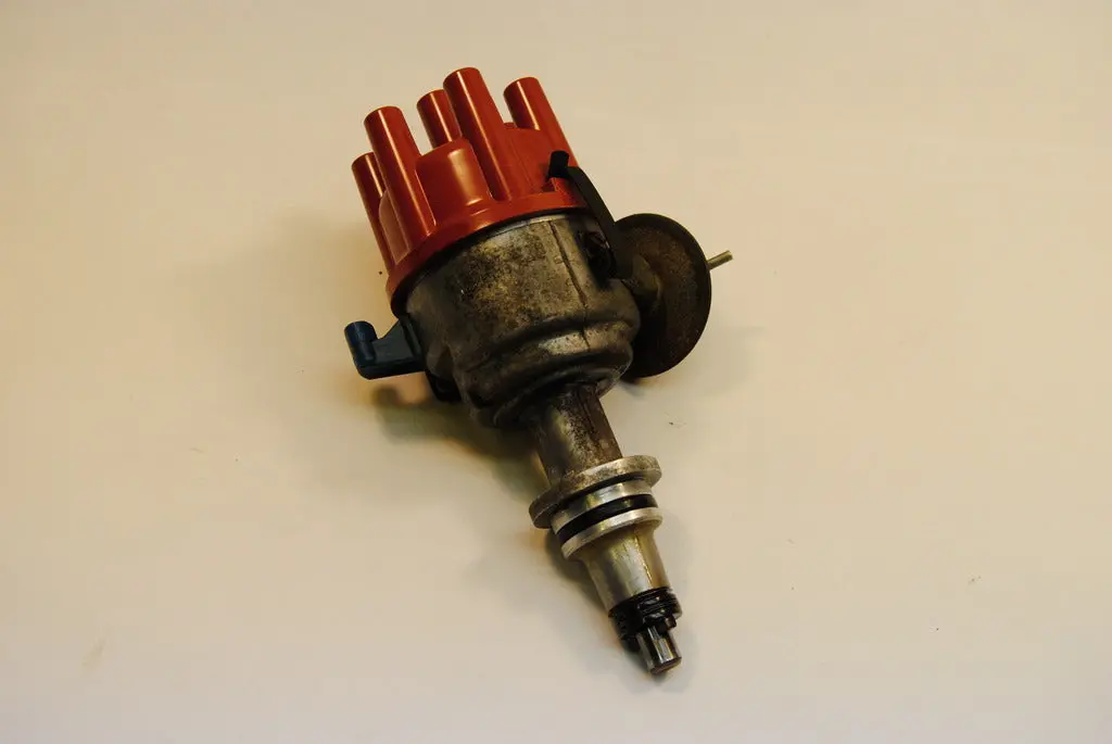 Alfa Romeo Milano / Gtv Gtv6 2.5 / 3.0 Liter Ignition Distributor 0237322001 1