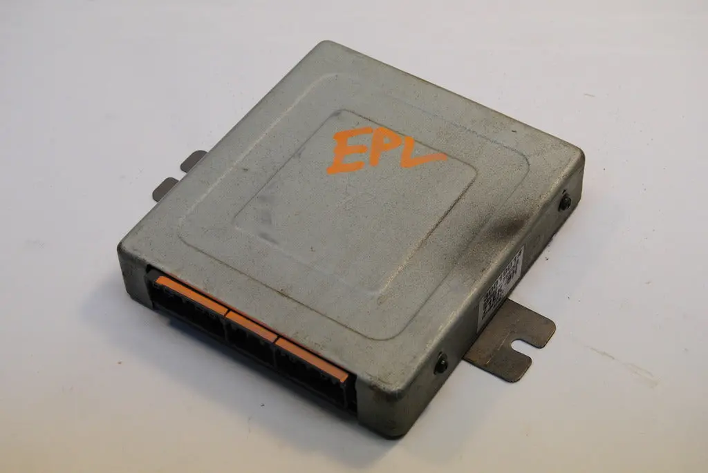 Geo Tracker Suzuki Sidekick 97 1997 Ecu Ecm Engine Control Computer 33920 72E00 1
