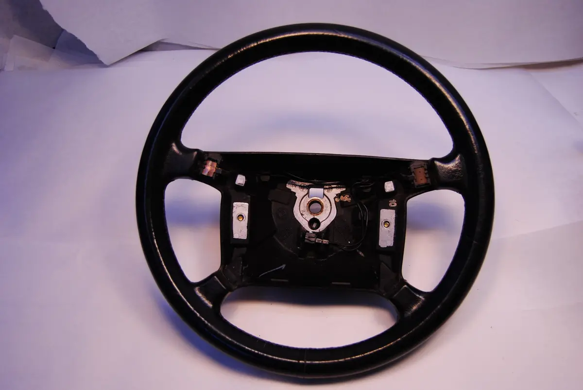 Saab Classic 900 / 9000 Leather Wrapped Steering Wheel Rare Spg Turbo 4000154 90 91 92 93 1