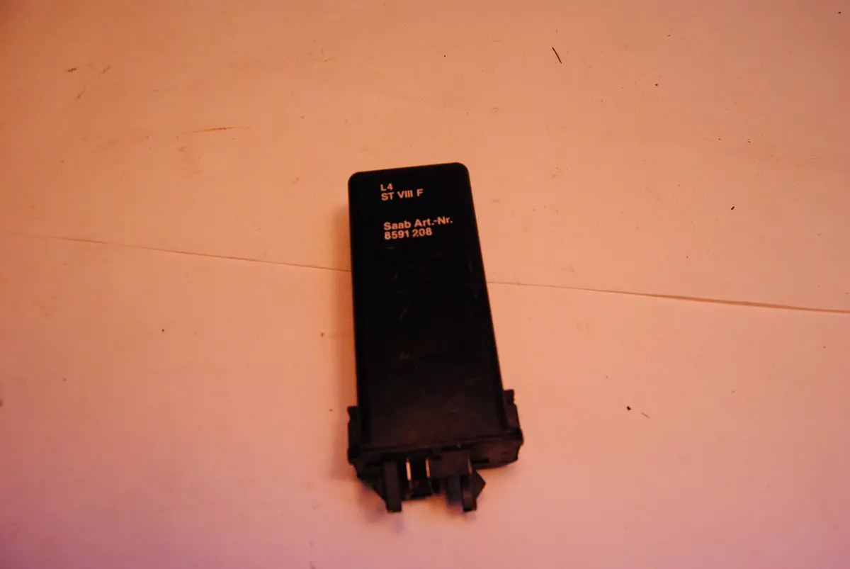 Saab Classic 900 9000 Central Locking Control Locks 8591208 82 83 84 85 86 87 88 1