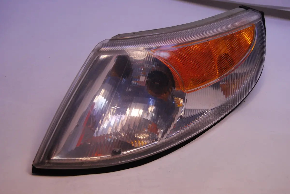Saab 9-5 Lh Turn Signal Parking Light 99 00 01 Turbo Se Aero 4912572 / 11420106 1