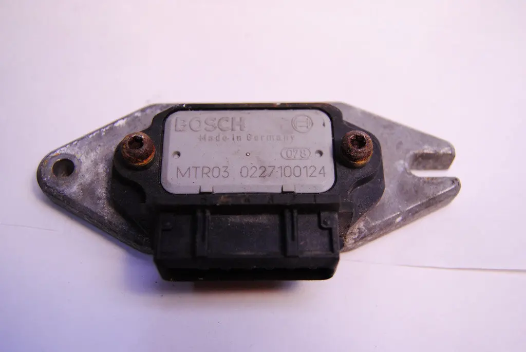 Saab 900 Volvo 240 Porsche Bosch Ignition Control Module Amplifier 0227100124 1