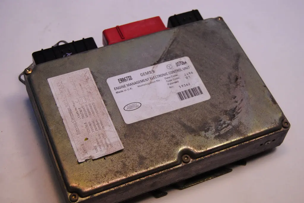 Land Rover Discovery 97 98 99 Ecm Engine Emc Ecu Computer 80706A Err6738 Lucas Gems-8 1