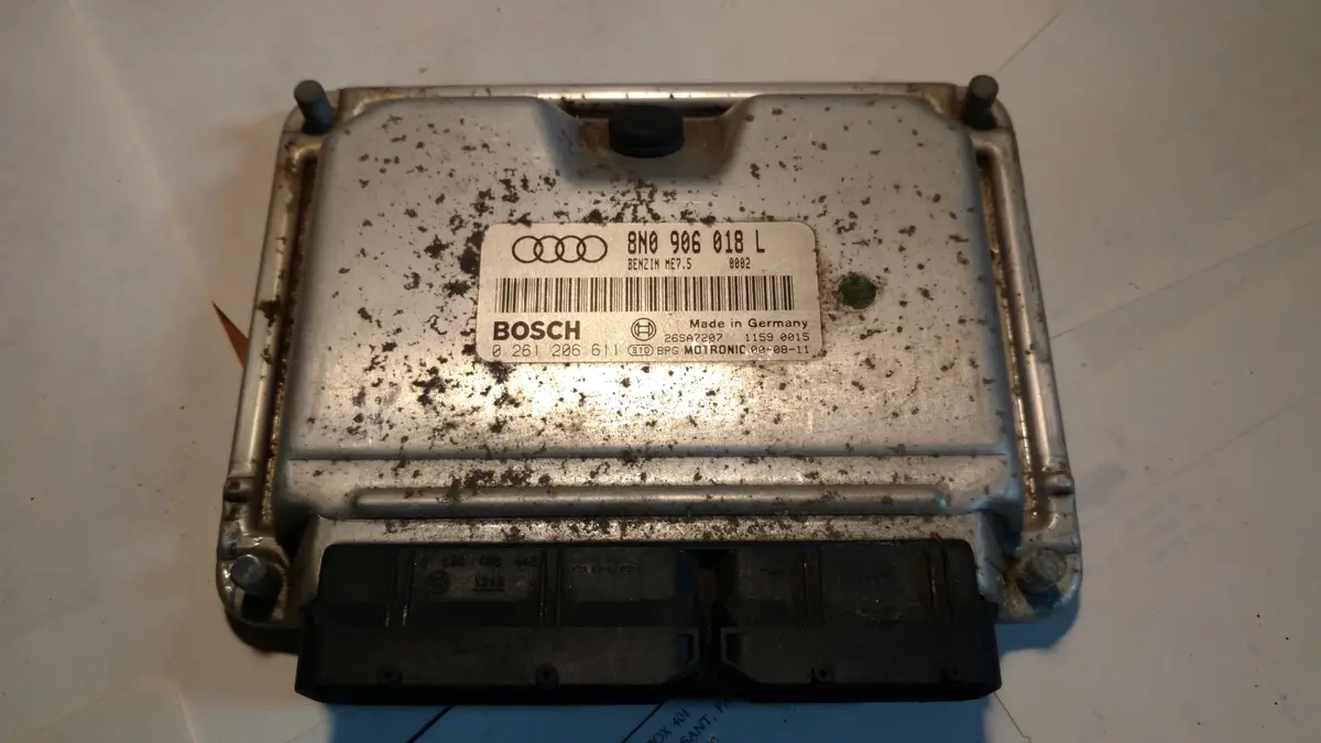 8N0906018l 1999 2000 2001 Audi Tt Mk1 1.8L - Ecu / Ecm / Engine Control Module 1